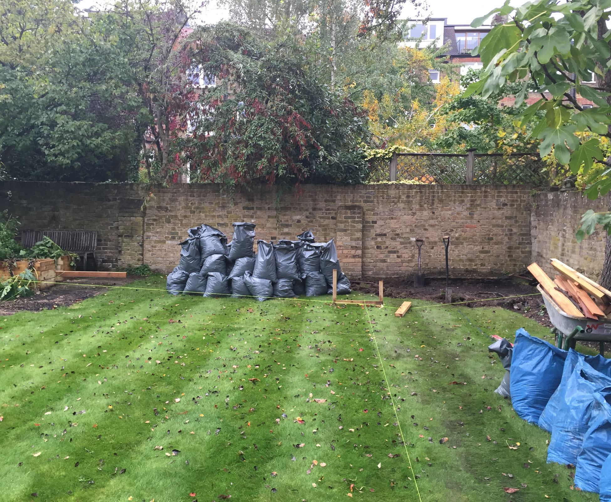 This photo shows the garden before London Garden Designer had transformed the space.